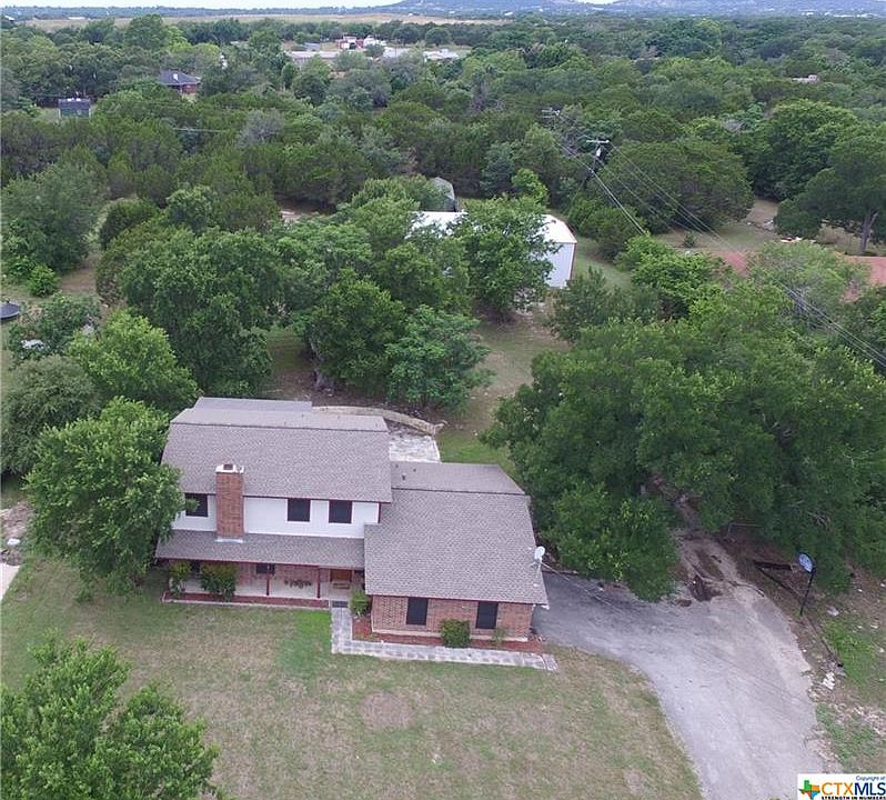1st image of 3150 Lois Ln