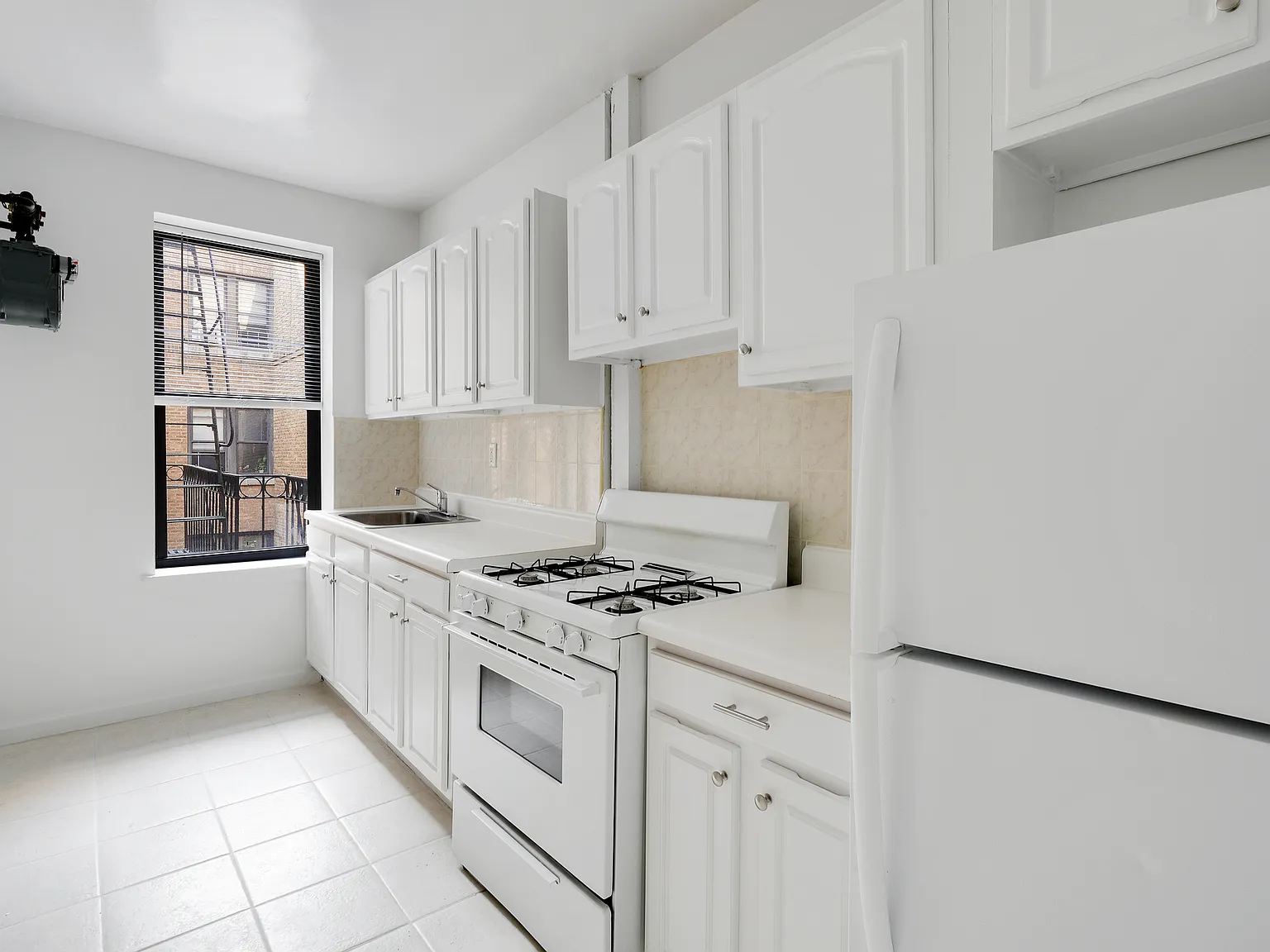 628 West 151st Street — Photo 2