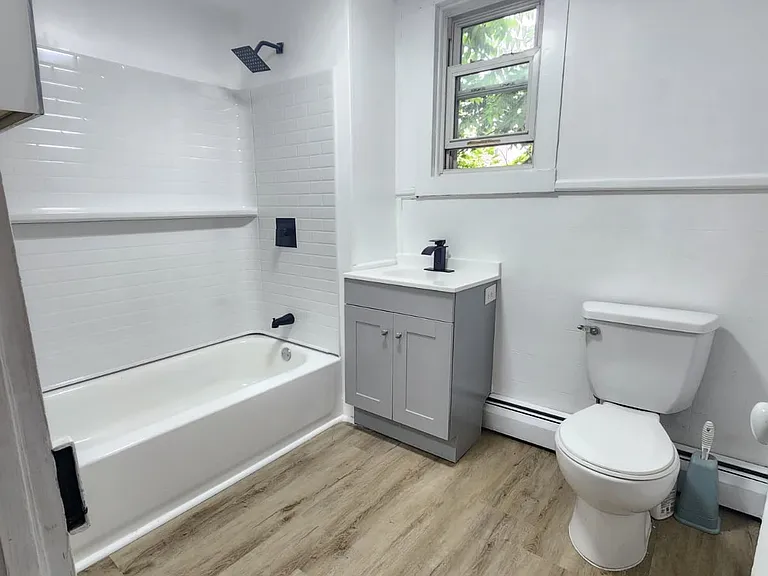 126 McCawley Ct — Photo 7
