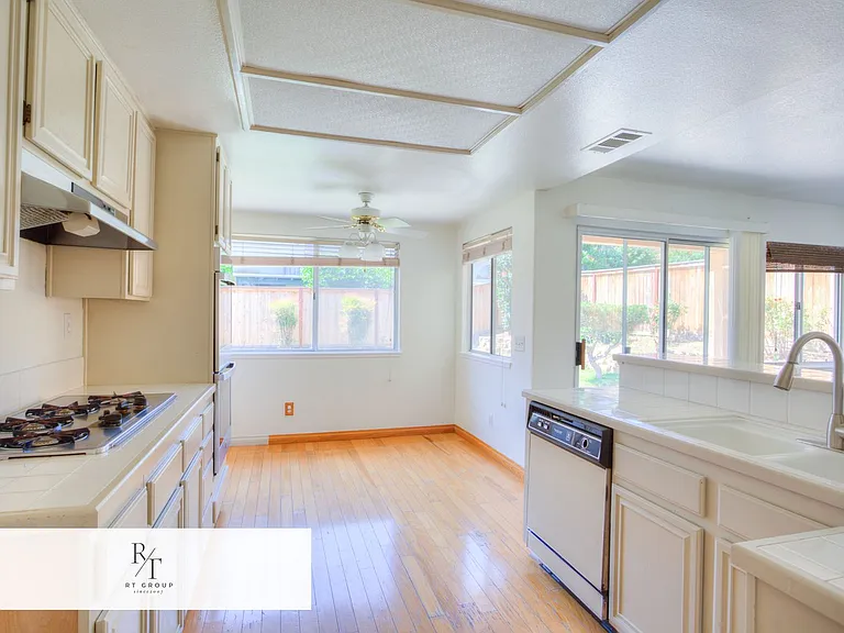 2154 Saddleback Dr — Photo 10