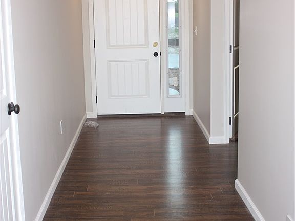 4th image of 508 Highland Grove Dr