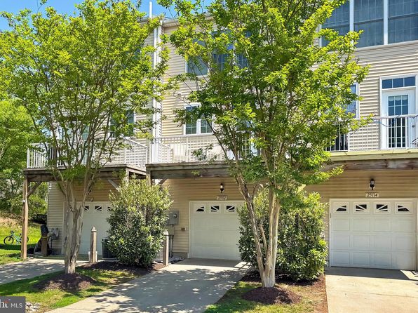 25112 Neptune Ter, Chantilly, VA 20152