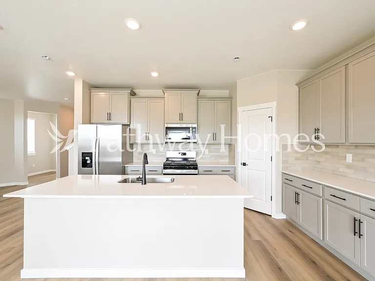 17852 E 94th Pl — Photo 4