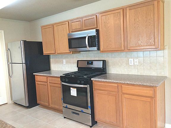 4th image of 7902 Blue Wahoo Ln