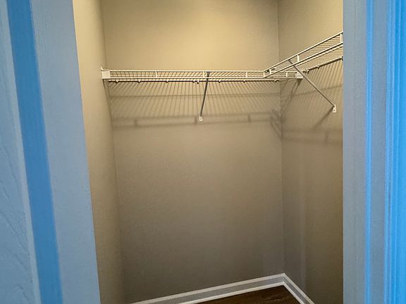 2nd image of 6267 Bishops Pond Ln