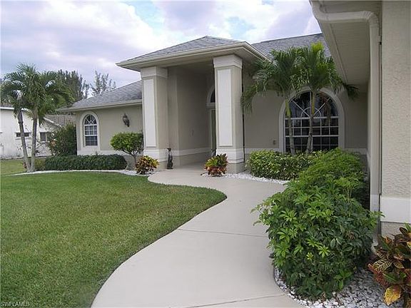 4th image of 1422 SW 28th St