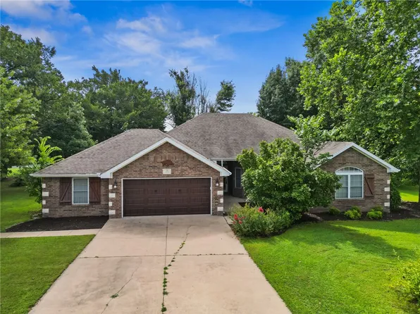 32 Cannich Dr, Bella Vista, AR 72715