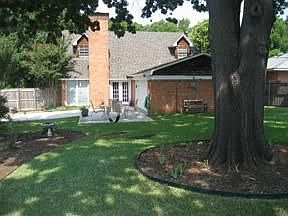 2nd image of 711 Palmer Pl