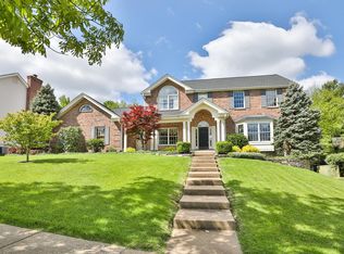 957 Burgundy Ln, Ballwin, MO