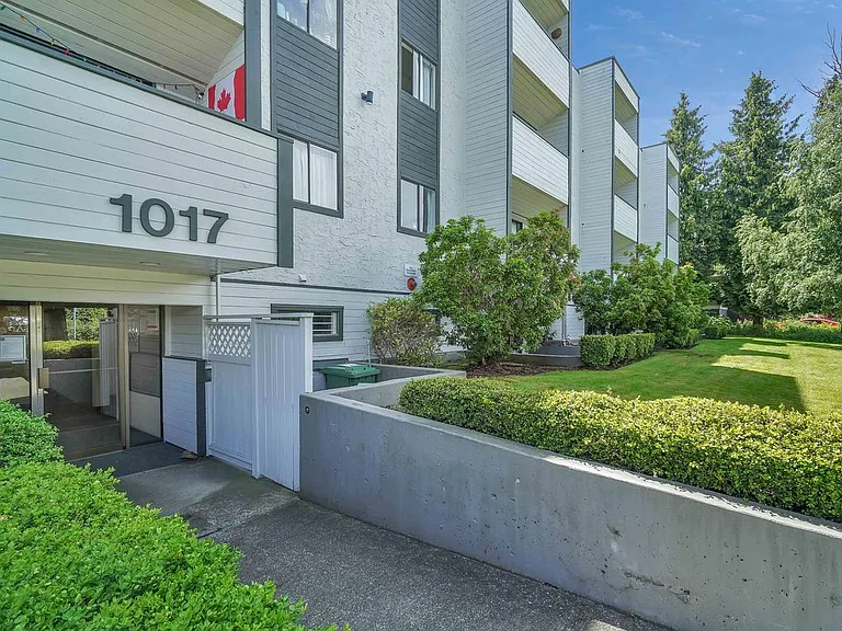 1017 Queens Ave #306 — Photo 7