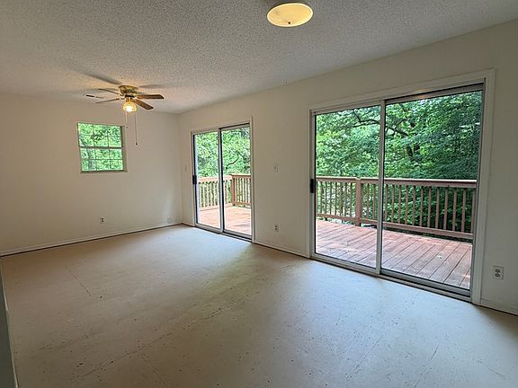 3rd image of 272 Dehart Mill Rd