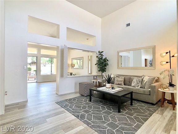 2nd image of 10317 Broom Hill Dr