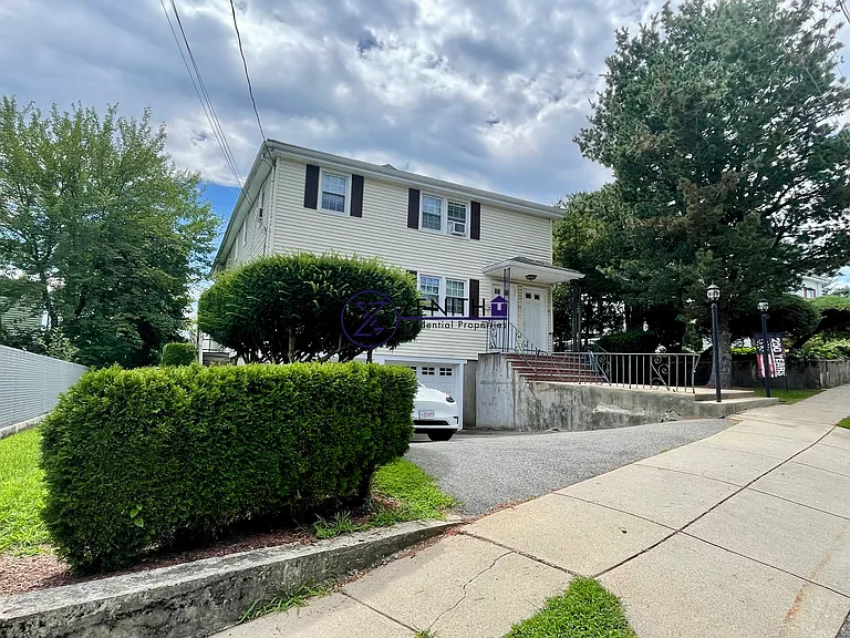 94 Walnut St #1 — Photo 27
