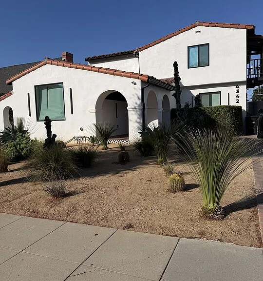 4342 Angeles Vista Blvd — Photo 1
