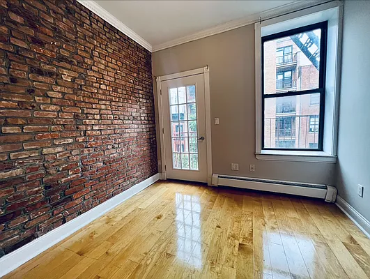 Rented by Mirador Real Estate | media 4