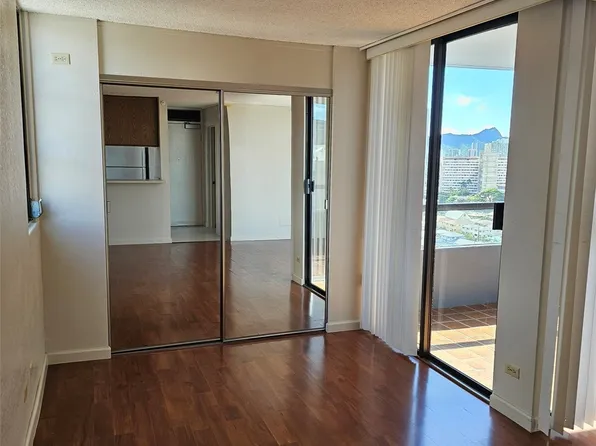 2100 Date St APT 1907, Honolulu, HI 96826