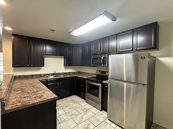 3rd image of 504 Jersey St #C