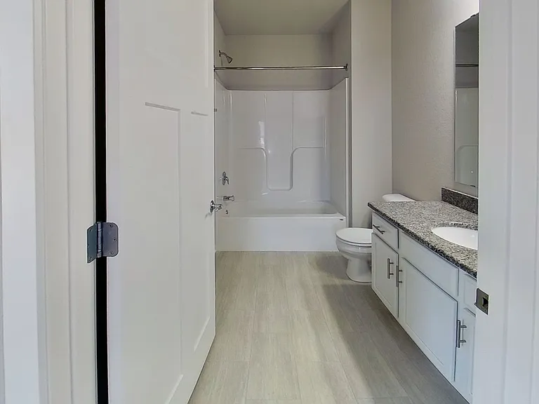 1911 Stoney Ln #80 — Photo 19