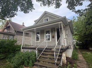 12535 Elm St, Blue Island, IL 60406