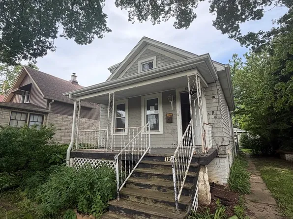 12535 Elm St, Blue Island, IL 60406