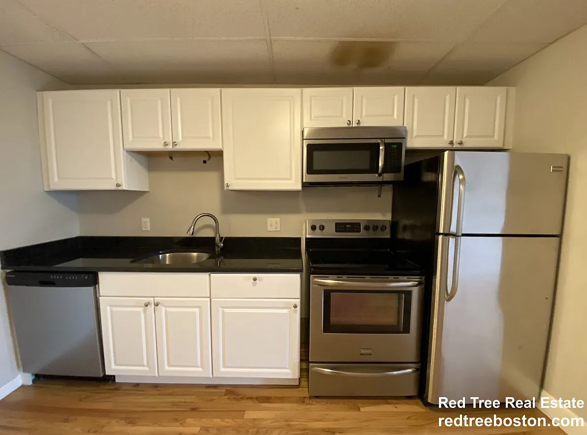 1 bed, $2,350 — Photo 2