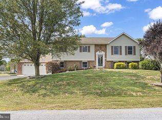 262 Pattison Dr, Shippensburg, PA 17257