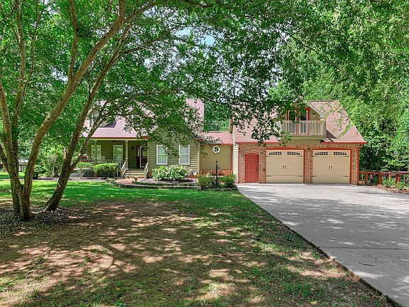 2nd image of 1812 Birch Dr