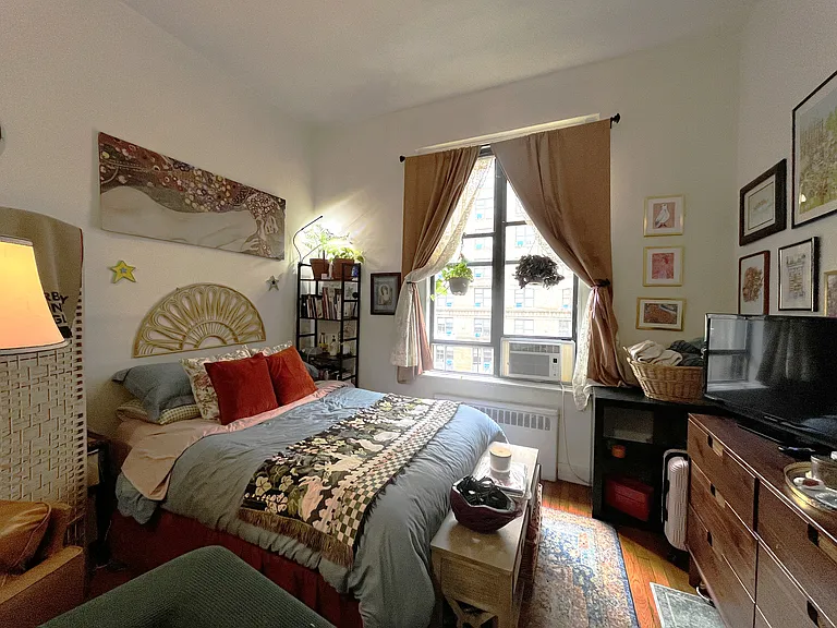 34 W 86th St #4D — Photo 1