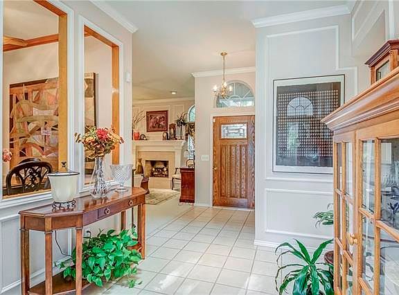 2nd image of 2108 Donna Dr