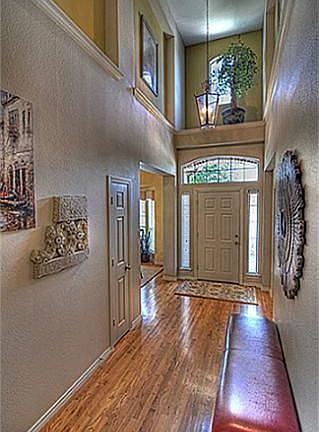 3rd image of 2608 Blue Jay Ct