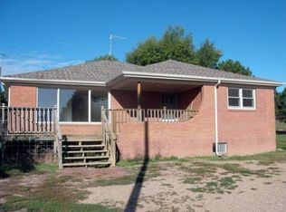 1715 E Pauline Blvd, Glenvil, NE 68941