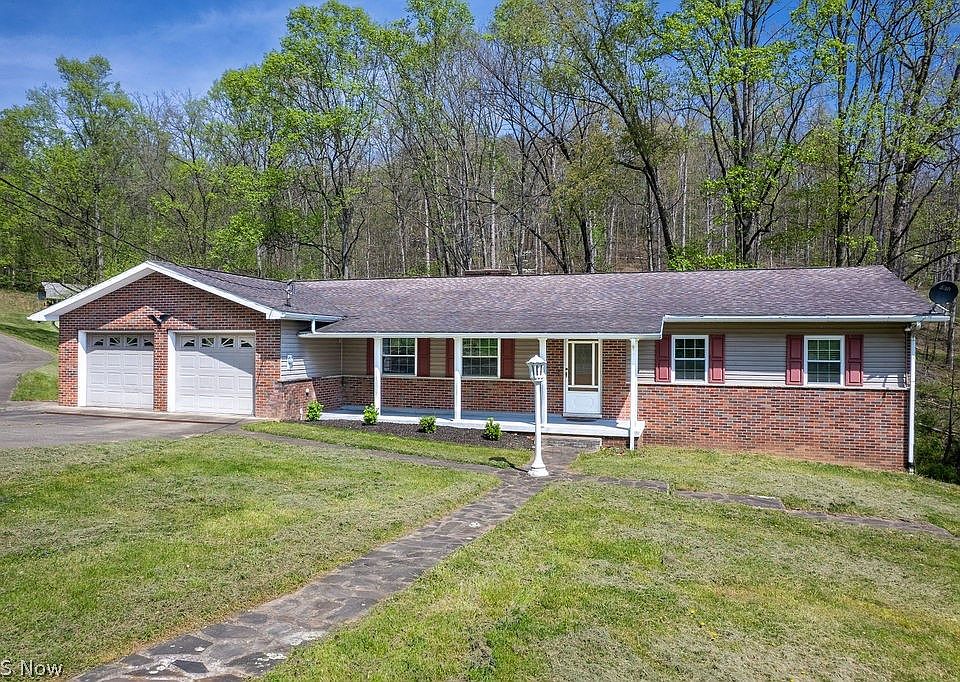 1st image of 146 Graham Pl