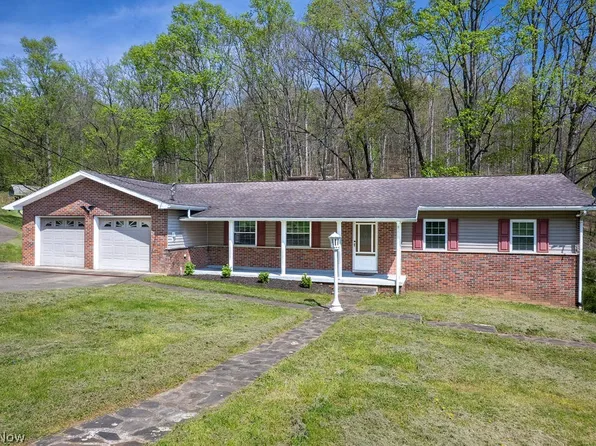 146 Graham Pl, Davisville, WV 26142