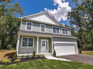 2650 Magnolia Rd, Vineland, NJ 08361