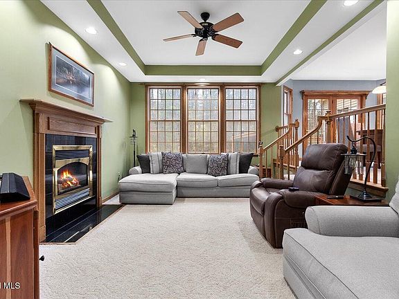 3rd image of 228 Reynolds Road