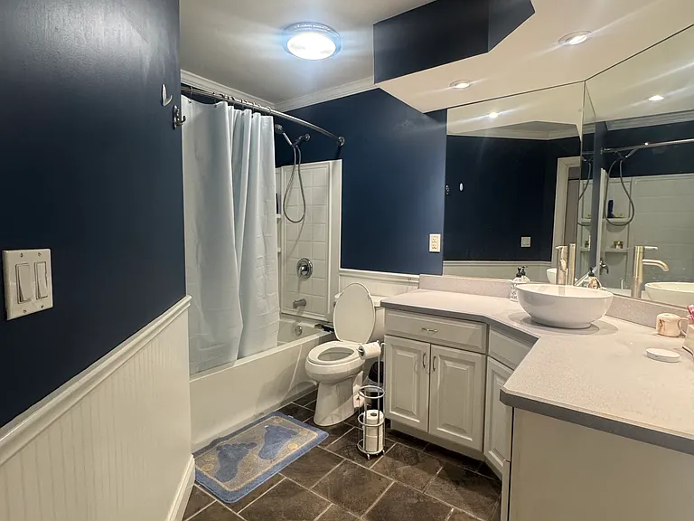 128 North St #27G — Photo 6