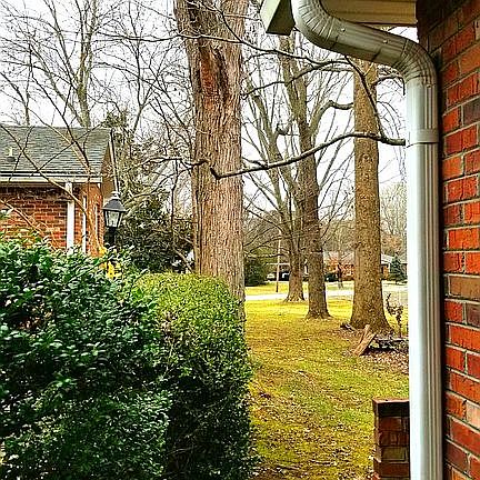 4th image of 2140 Harvill Dr