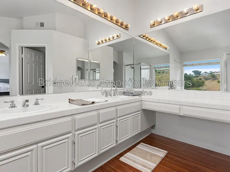 953 Gallery Dr — Photo 26