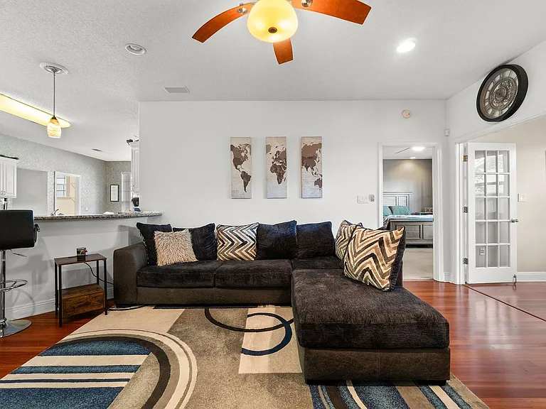 8432 Millstream Dr — Photo 5