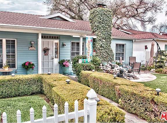 2nd image of 2886 Paloma St