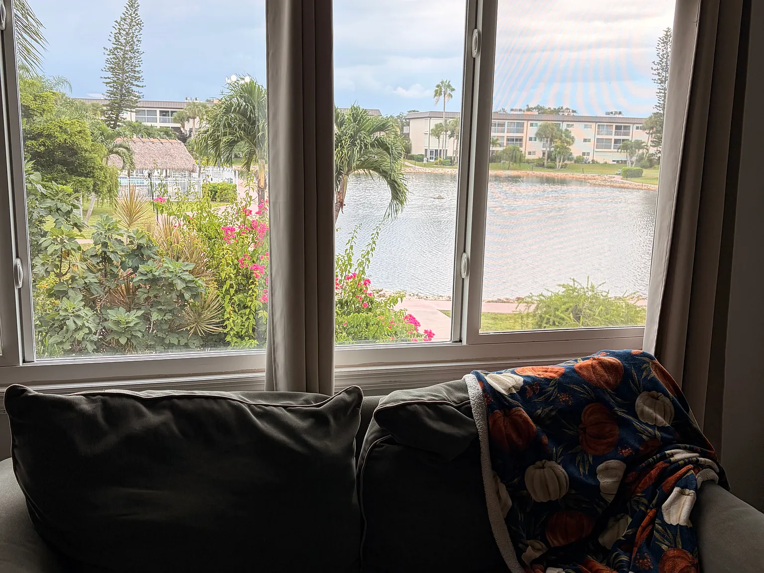 2 bed, 1000 sqft, $1,780 — Photo 4