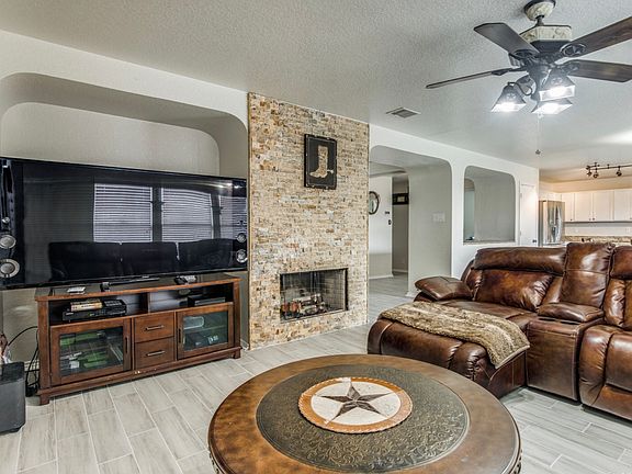 Rock wall fireplace 