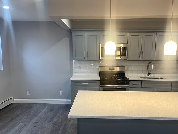 3rd image of 736 E 94th St #1