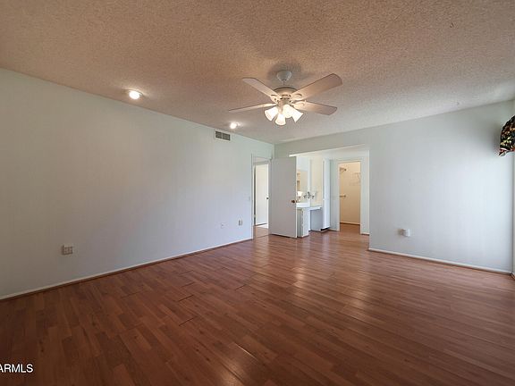 4th image of 9605 W SHASTA Drive