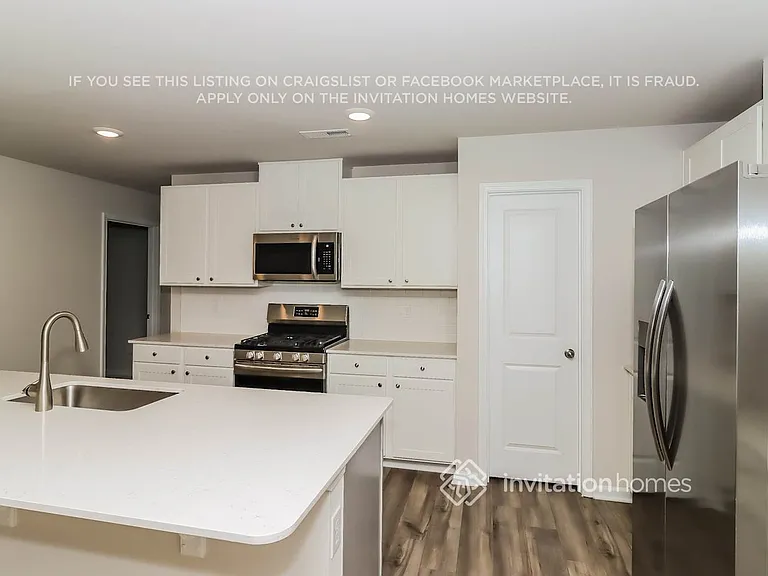 364 Hollingswood Dr — Photo 6