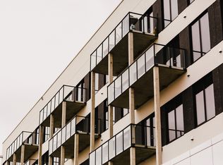 835 Sterling Lyon Pkwy #LXTX619, Winnipeg, MB R3P2V5