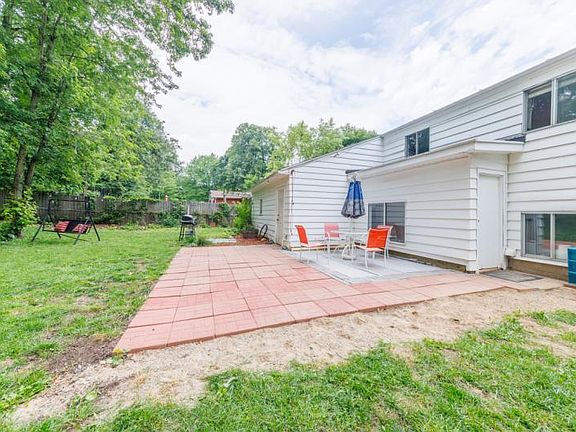 4th image of 4837 Kittery Dr NW