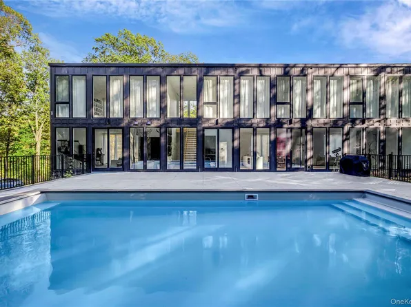 211 Little York Road, Warwick, NY 10990