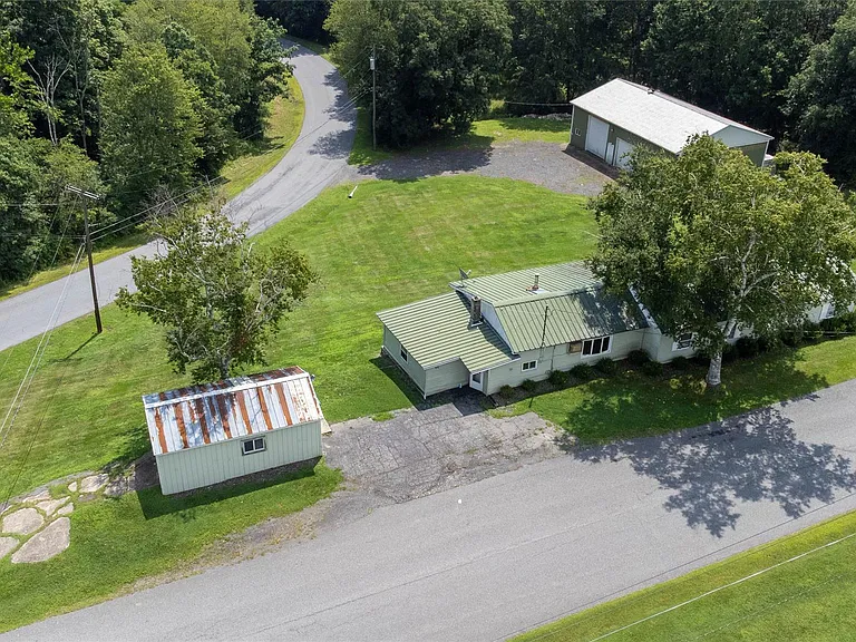 86 Carpenter Rd — Photo 21