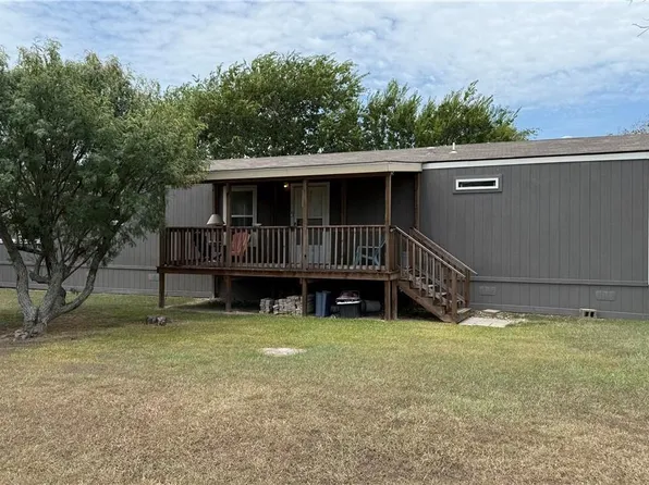 112 E Toledo St, Seadrift, TX 77983